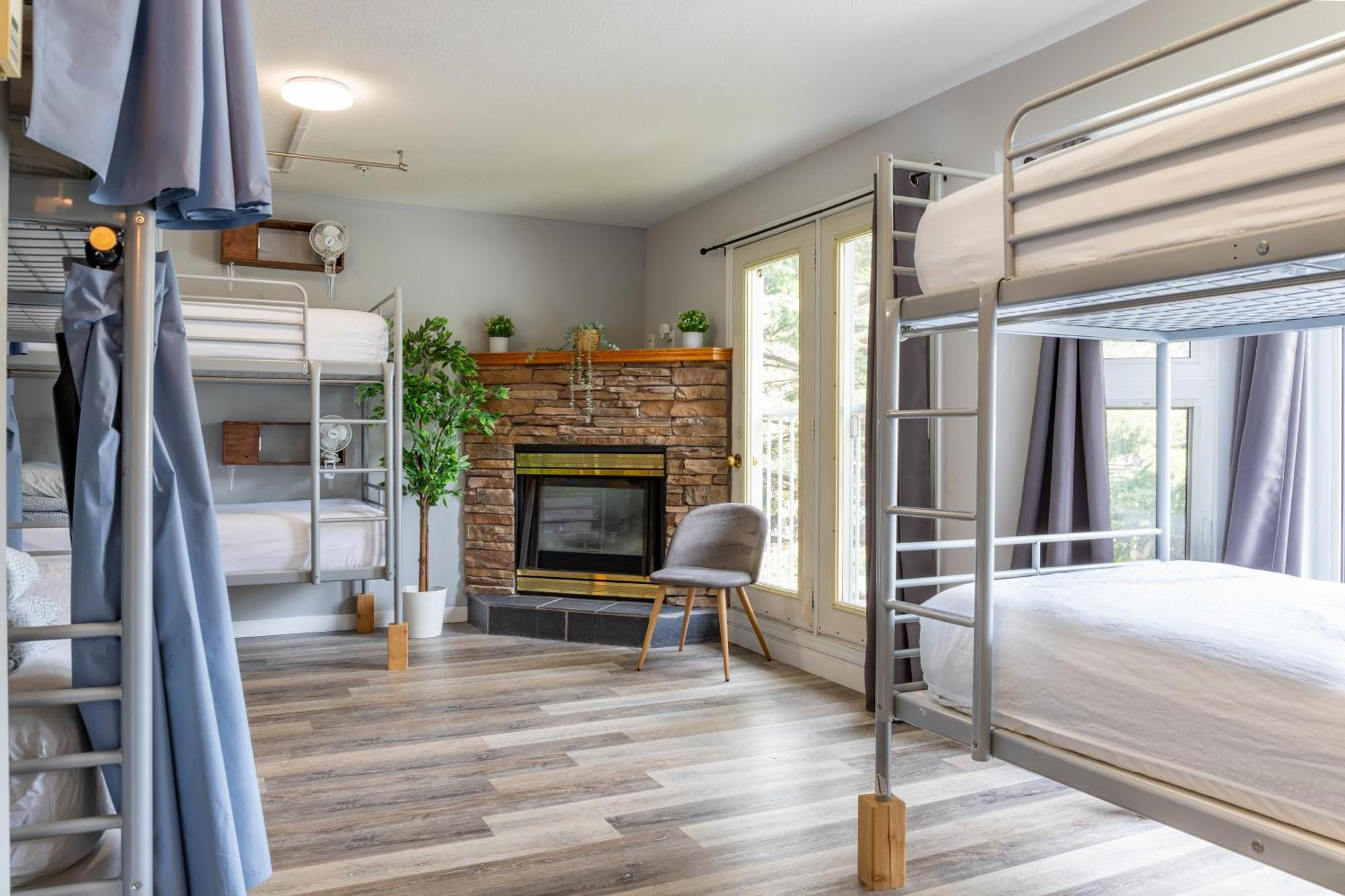 Samesun Banff Hostel Zewnętrze zdjęcie
