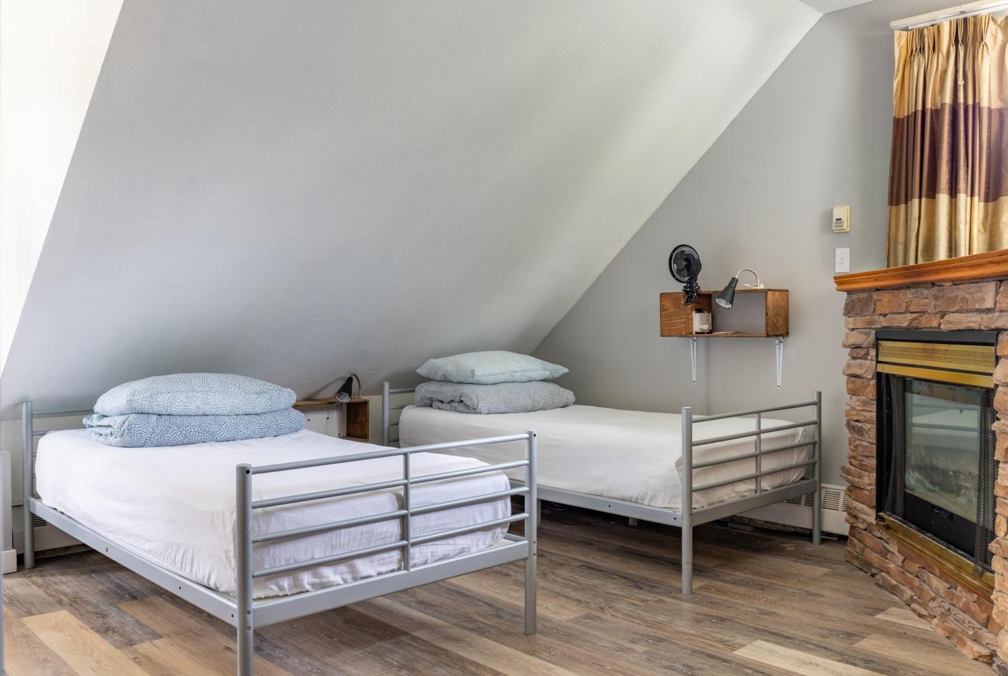 Samesun Banff Hostel Zewnętrze zdjęcie