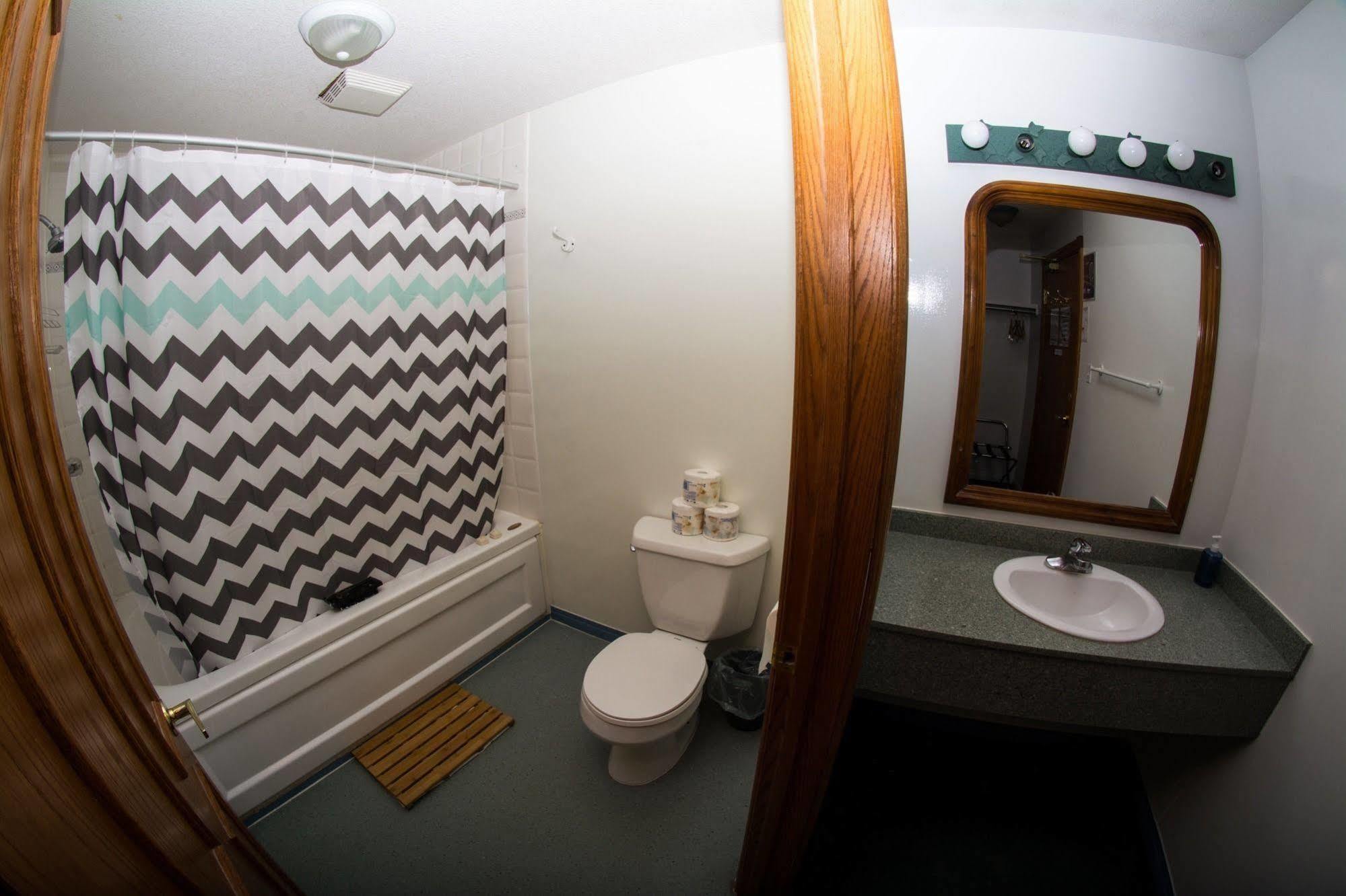 Samesun Banff Hostel Zewnętrze zdjęcie